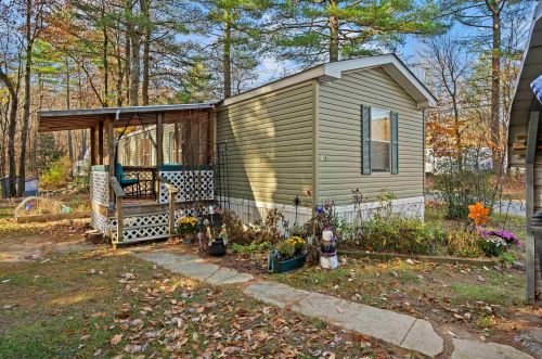 13 Bailey Dr, Concord, NH 03303-2700