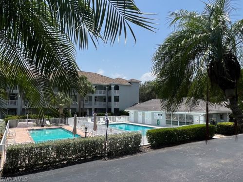 509 Roma Ct, Naples, FL 34110-6457