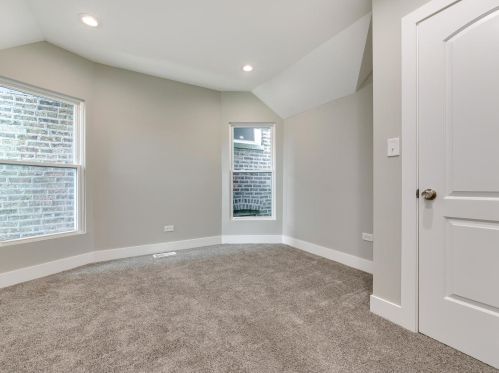 2047 Keeler Ave, Chicago IL 60803-1614 exterior