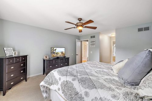 21192 Strawberry Hills Dr, Macomb Township MI 48044-2277 exterior