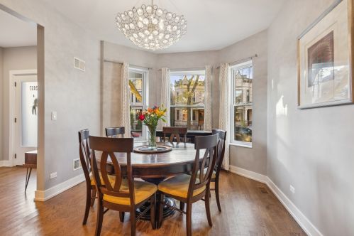 2037 Sawyer Ave, Chicago IL 60647-2703 exterior