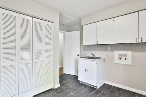 1245 Paloma Dr, Saint Louis MO  63131-1038 exterior