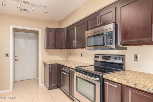 4038 Alta Mesa Ave, Phoenix AZ 85044-1414 exterior