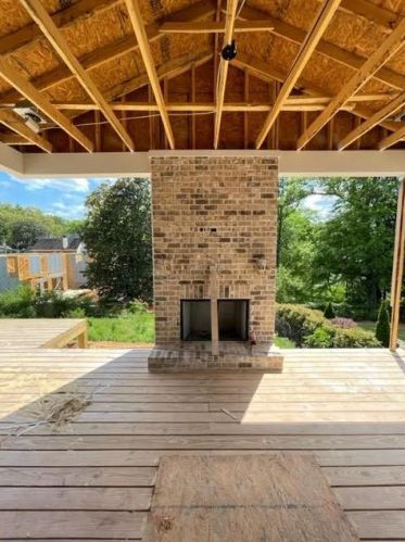 1233 Kendrick Rd, Atlanta GA 30319-2820 exterior