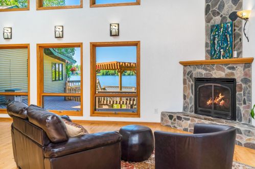 5779 Pike Lk Rd, Duluth MN 55811-9620 exterior