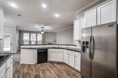 8470 Plymouth Ln, Frisco TX 75034-8244 exterior