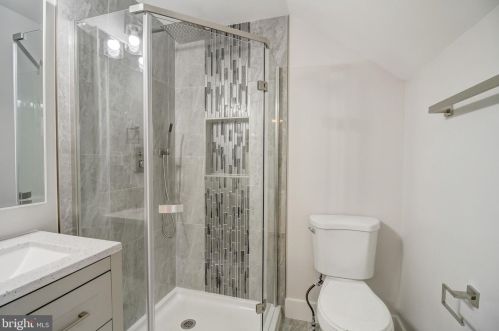 2911 17th St, Washington DC  20018-1825 exterior