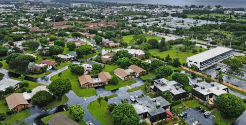 542 27 Way, Boynton Beach FL 33435-7916 exterior