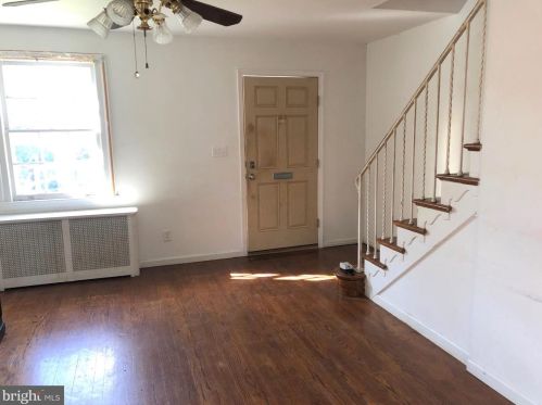 1139 Colonial Ave, Alexandria VA 22314-1325 exterior