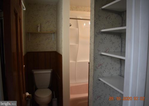 48 5th St, New Castle DE  19720-5090 exterior