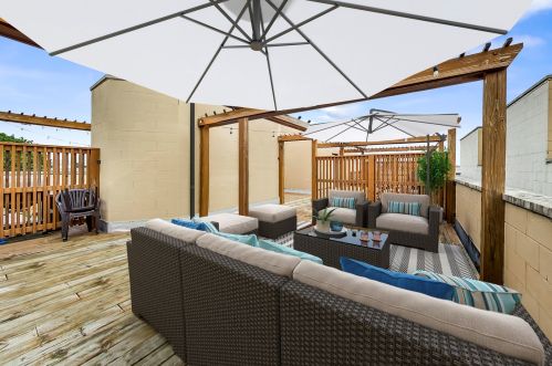 2800 Chicago Ave, Chicago IL  60622-8500 exterior