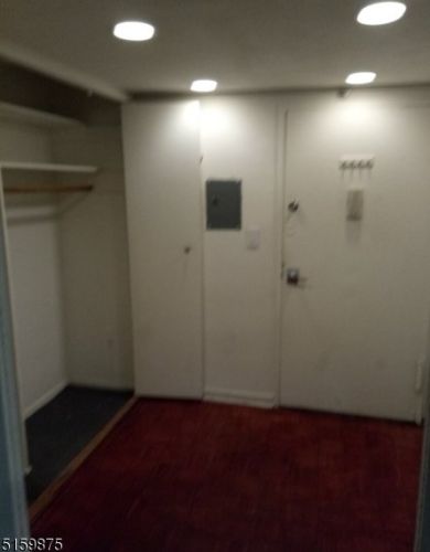 465 Valley St, Maplewood NJ 07040-1330 exterior