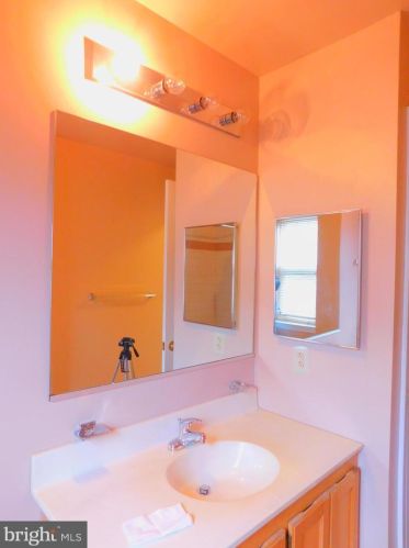 1920 Franklin St, Philadelphia PA  19122-2015 exterior