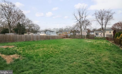 9 Shelton Ave, Trenton NJ  08618-1818 exterior