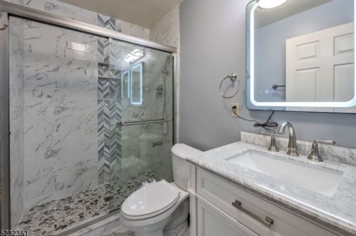 903 Evergreen Ct, Whippany NJ exterior