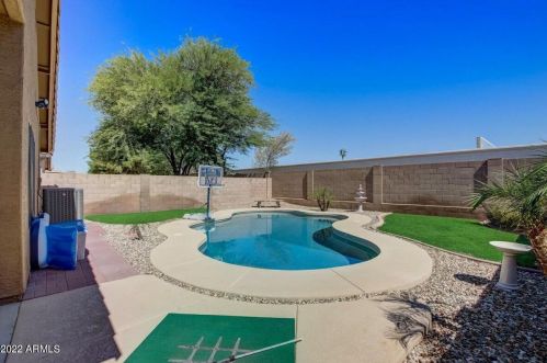 530 Bluefield Ave, Phoenix AZ 85032-1420 exterior