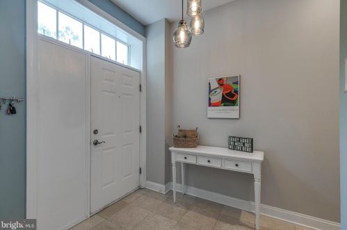 507 27th St, Philadelphia, PA 19146-1012