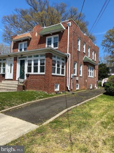 261 Franklin Ave, Camden NJ  08107-1921 exterior