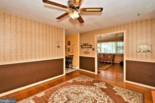 613 Chestnut St, Limerick PA 19468-2115 exterior