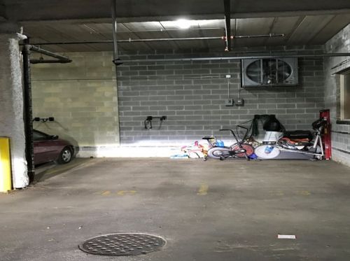 2915 Clybourn Ave, Chicago IL  60618-8282 exterior