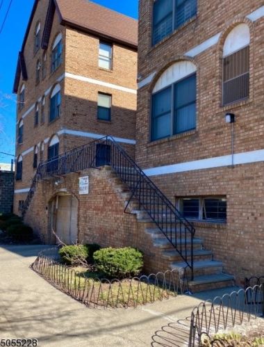 63-69 Rome St, Newark NJ  07105-3450 exterior