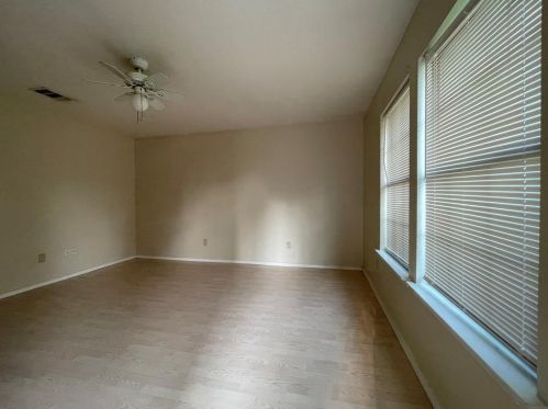 2718 Gooch St, Dallas, TX 75241-3916