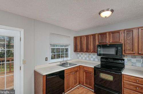 1058 5th St, Glen Burnie MD 21060 exterior