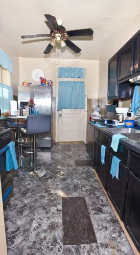 8034 Harvard Ave, Chicago IL 60628-6509 exterior