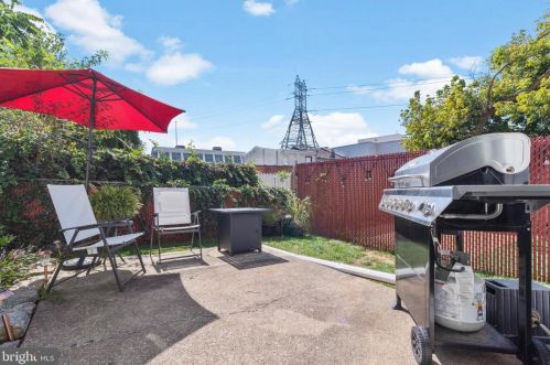 137 Gay St, Philadelphia PA 19127-1308 exterior