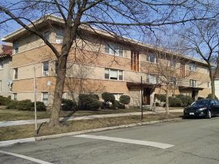 4128 Cullom Ave, Chicago, IL 60641-2306