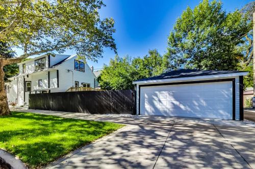 3800 Eddy St, Chicago IL  60618-5014 exterior