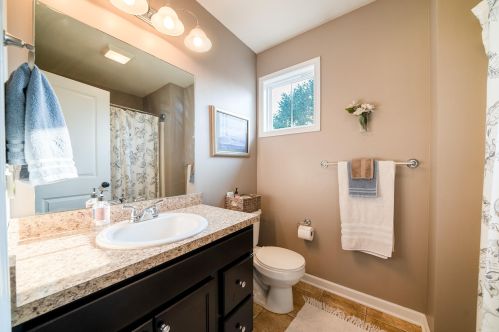 6308 Norfolk Dr, Meskegon MI 49444-7894 exterior