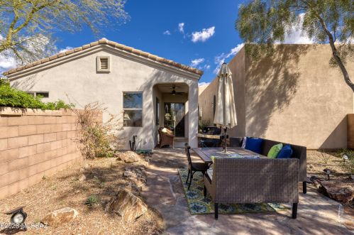 5073 Pinnacle Cove Dr, Tucson AZ  85749-7153 exterior