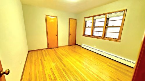 3037 Austin Ave, Chicago IL 60638-1418 exterior