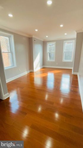 2222 69 St, Philadelphia PA 19142-1828 exterior