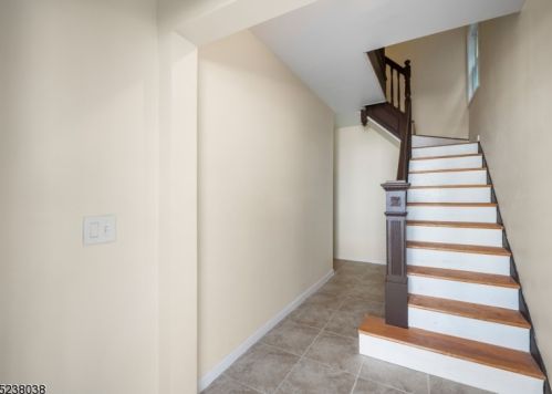 19 Montrose Ter, Irvington NJ  07111-3821 exterior