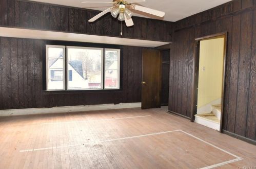 13 Fairview Ave, Middletown NY 10940-6203 exterior