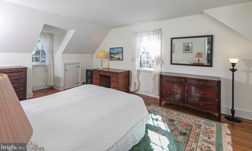 740 Princeton Kingston Rd, Princeton NJ 08540-4124 exterior