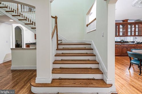 76 Pettit Pl, Princeton NJ 08540-7645 exterior