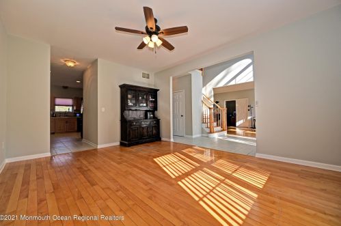 118 Ely Harmony Rd, East Freehold NJ 07728-8012 exterior