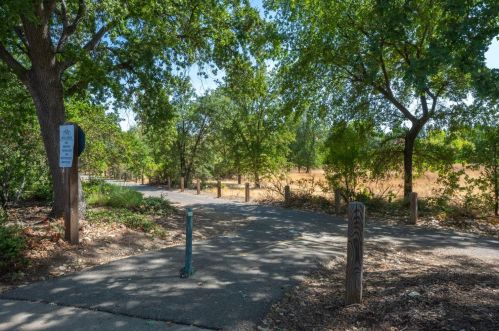 1014 Houston Cir, Folsom CA 95630-7653 exterior