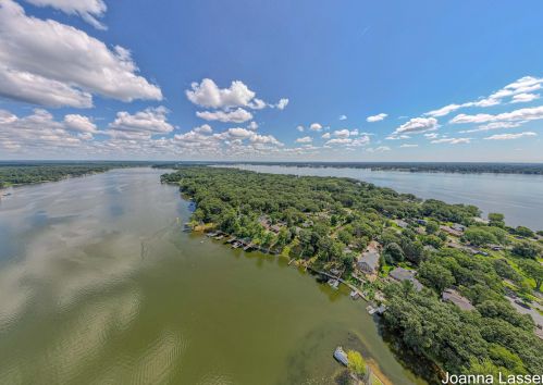 1205 Ml Ave, Meskegon MI 49445-3013 exterior