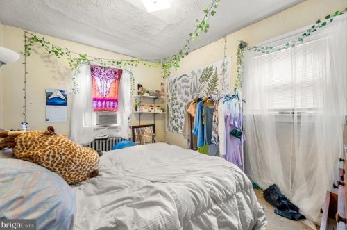 7016 Limekiln Pike, Philadelphia PA 19138-3130 exterior