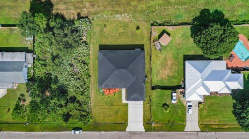 2588 Edgarce St, Fort Pierce FL  34953-2726 exterior