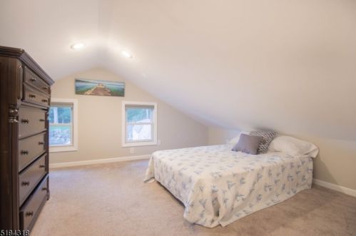 14 Hilltop Rd, Andover NJ  07821-2936 exterior