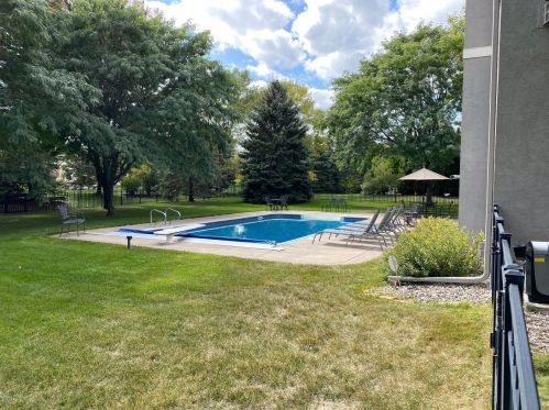 3544 Crestmoor Dr, Saint Paul MN 55125-5028 exterior