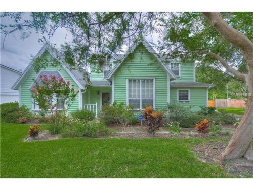 2104 Fore Cir, Tampa FL  33612-5070 exterior