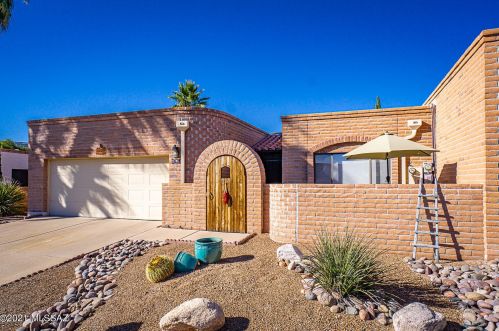 2786 Placita Rustica, Green Valley, AZ 85622-4637