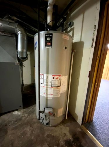 2133 10 St, Manitowoc WI 54220-6508 exterior