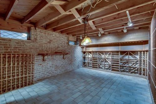 1289 Beech Vly Rd, Atlanta GA 30306-3123 exterior